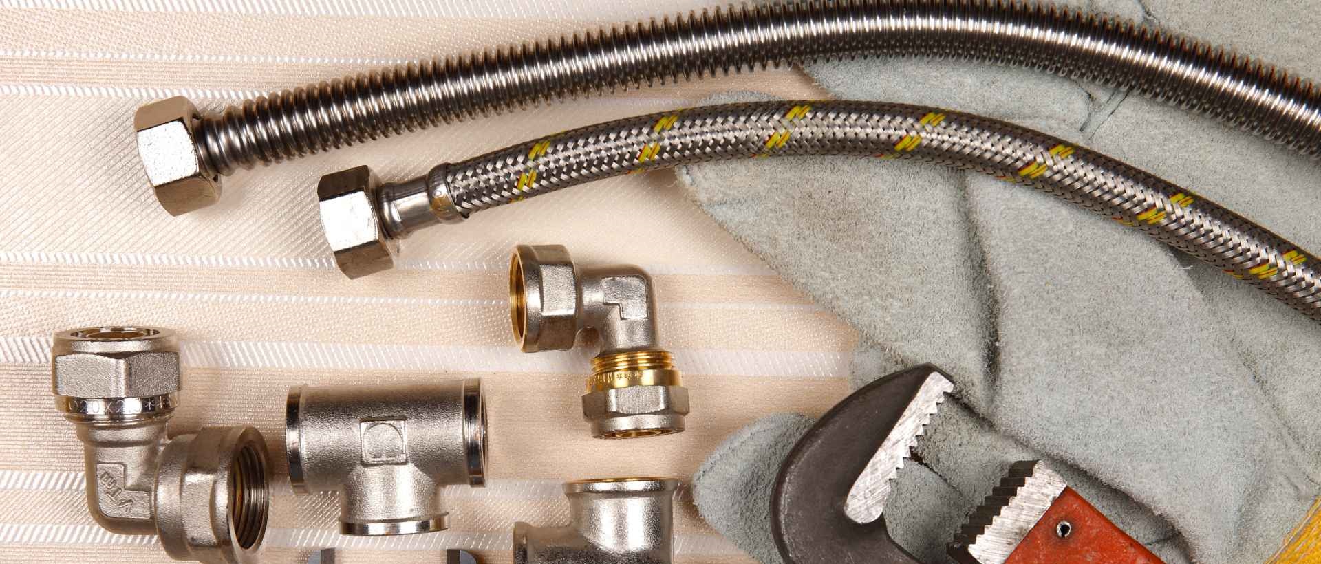 Emergency plumbers RM1