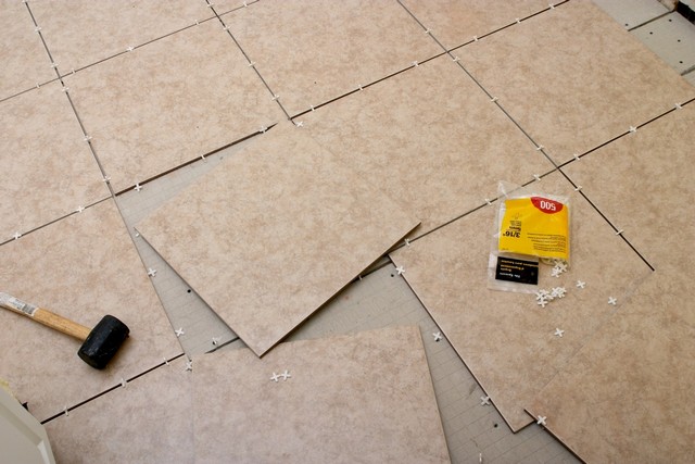 Tiling Romford, Rise Park, RM1